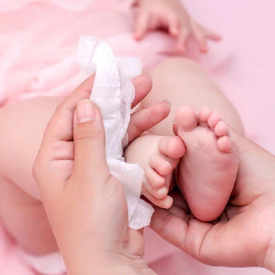 Why Are Water-Based Baby Wipes Ideal for Newborn Skin?